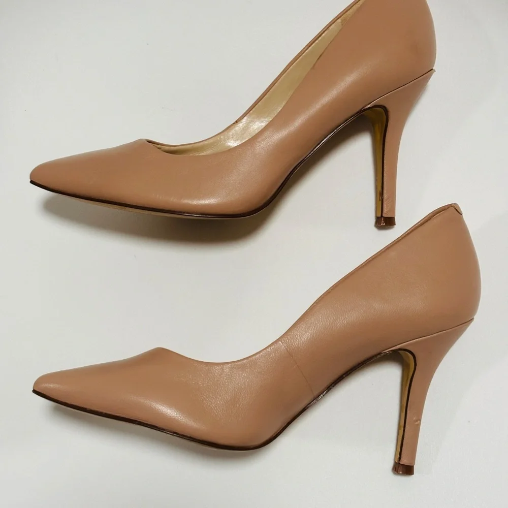 Nine West Nude/Tan Pump Heels Size 7 - Picture 6 of 8